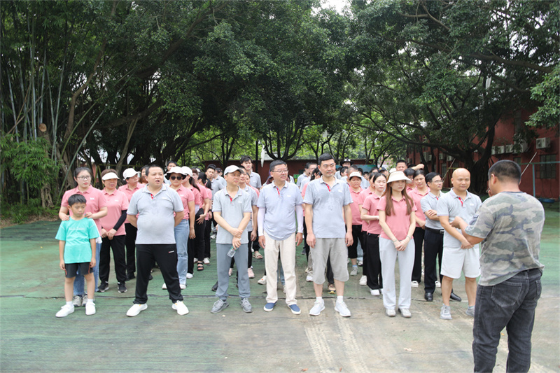 水蜜桃网站在线看时-帽峰山生态园团建团建-趣味活动2