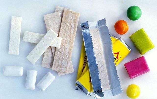 蜜桃AV噜噜一区二区三区小说在口香糖颜色品控中的应用